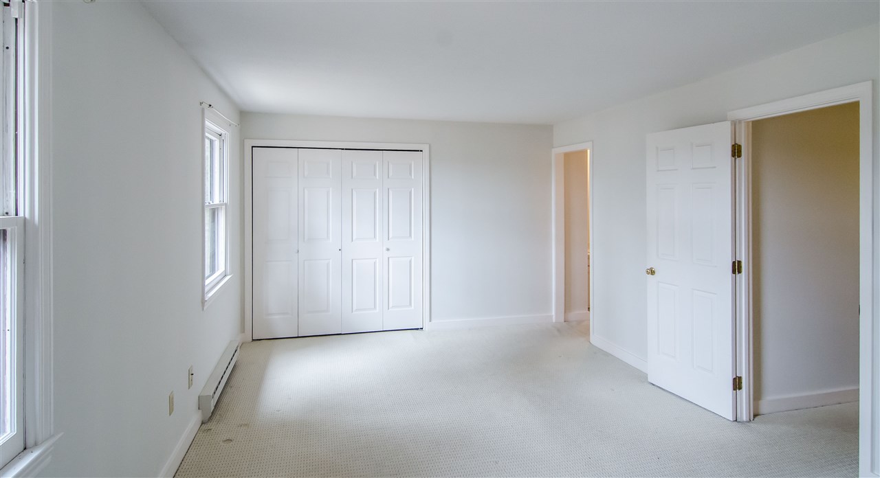 974 Hard Road, Unit 2 Hartford, VT 05059 - Photo 9 of 15 Gallery Image 9