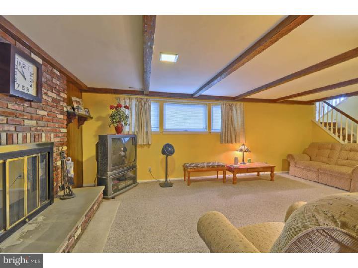 2902 Georgetown Road Cinnaminson, NJ 08077 - Photo 18 of 25 Family Room