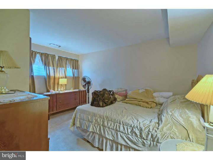 2902 Georgetown Road Cinnaminson, NJ 08077 - Photo 20 of 25 Bedroom 4