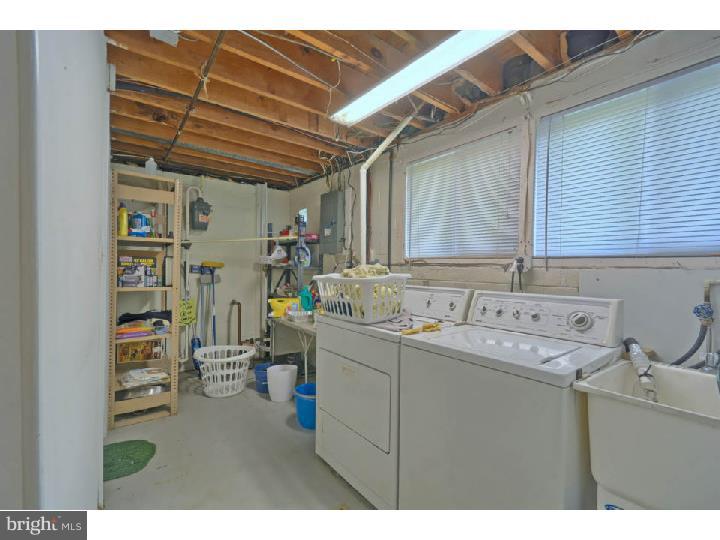 2902 Georgetown Road Cinnaminson, NJ 08077 - Photo 22 of 25 Laundry Room