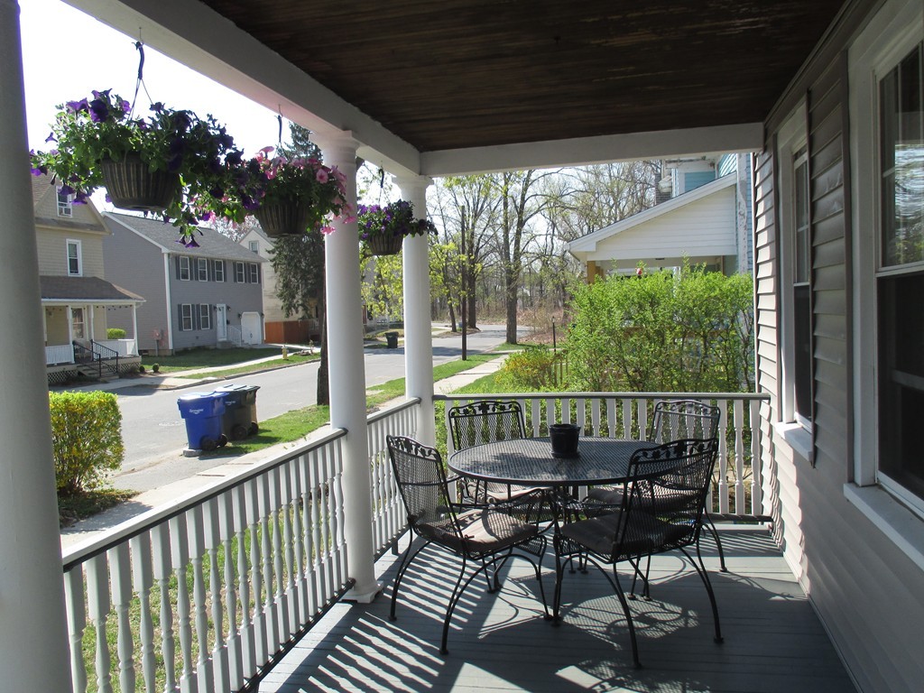 26 Spencer Street Springfield, MA 01118 - Photo 1 of 27 Gallery Image 1