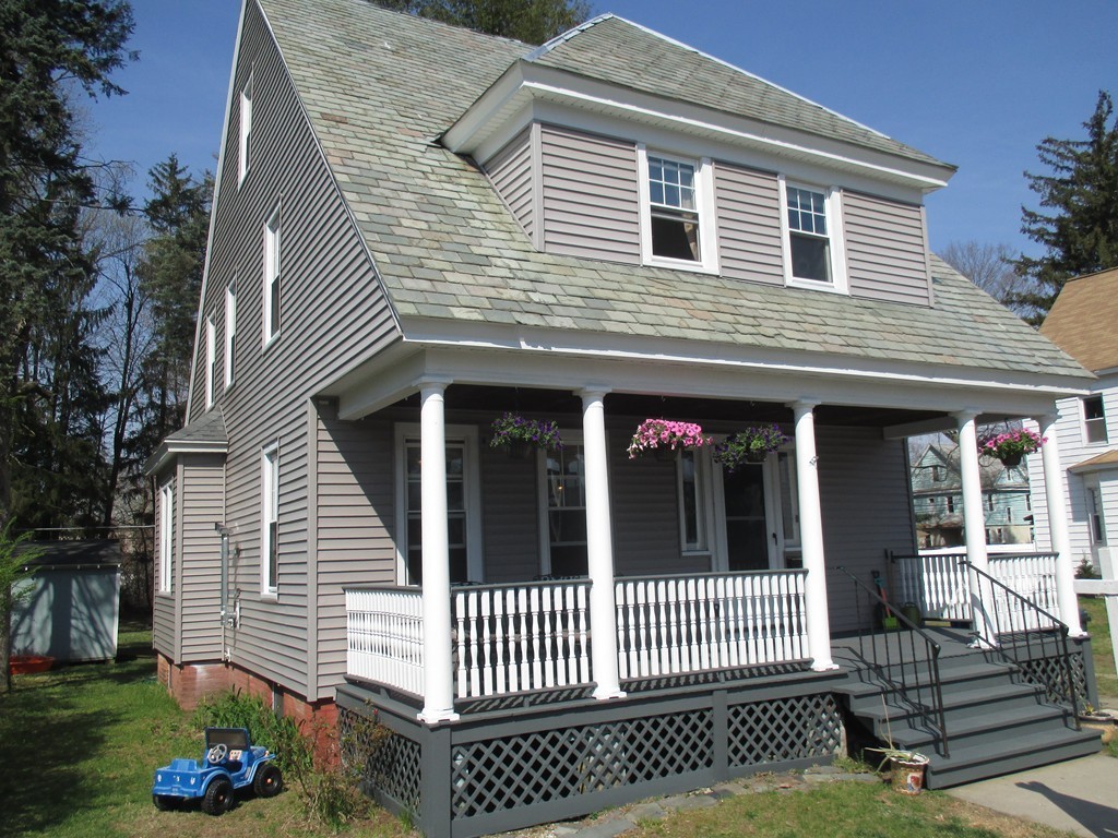26 Spencer Street Springfield, MA 01118 - Photo 2 of 27 Gallery Image 2