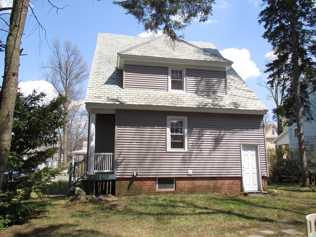 26 Spencer Street Springfield, MA 01118 - Photo 4 of 27 Gallery Image 4