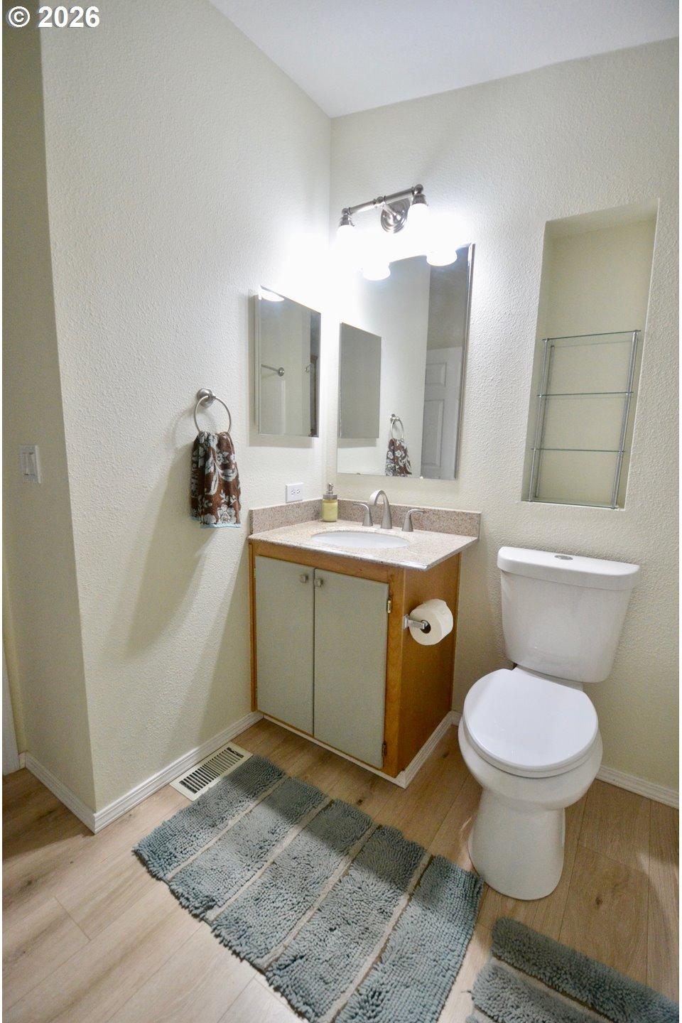 44214 Fuzzy Mullen Road Baker City, OR 97814 - Photo 29 of 47 Bathroom