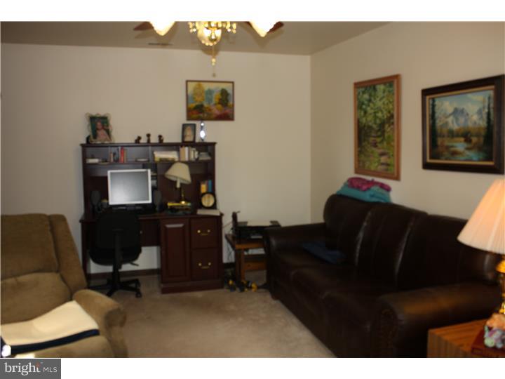 126 Wyndmere Road Evesham, NJ 08053 - Photo 16 of 24 Family Room