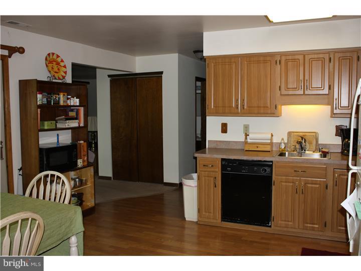 126 Wyndmere Road Evesham, NJ 08053 - Photo 5 of 24 Kitchen