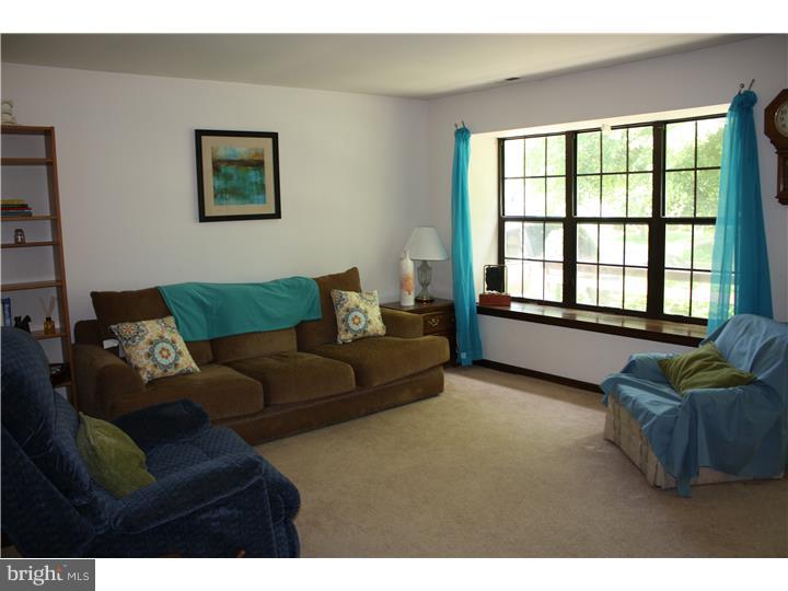 126 Wyndmere Road Evesham, NJ 08053 - Photo 6 of 24 Living Room