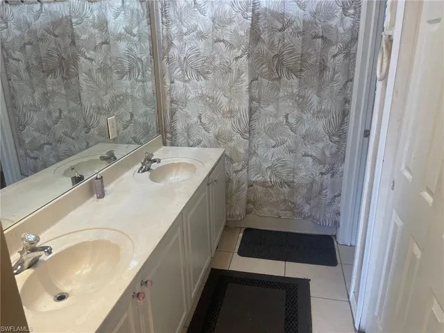 $805,000 | 3129 Woodside Avenue, Naples, FL 34112