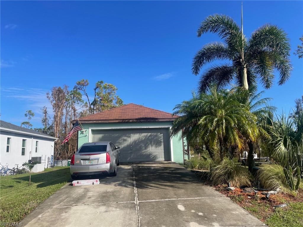 3129 Woodside Avenue Naples, FL 34112 - Photo 2 of 23