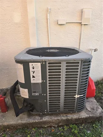 $550,000 | 230 Northwest 7th Avenue, Dania Beach, FL 33004