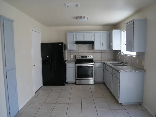 $229,000 | 5510 Rio Alamo Street, Rosharon, TX 77583