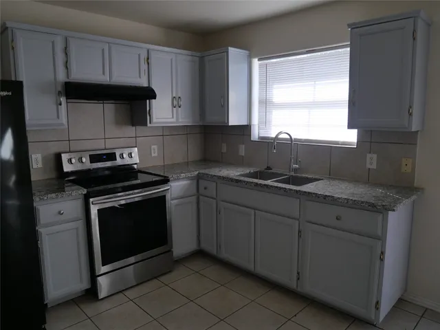 $229,000 | 5510 Rio Alamo Street, Rosharon, TX 77583