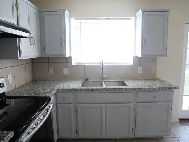 $229,000 | 5510 Rio Alamo Street, Rosharon, TX 77583