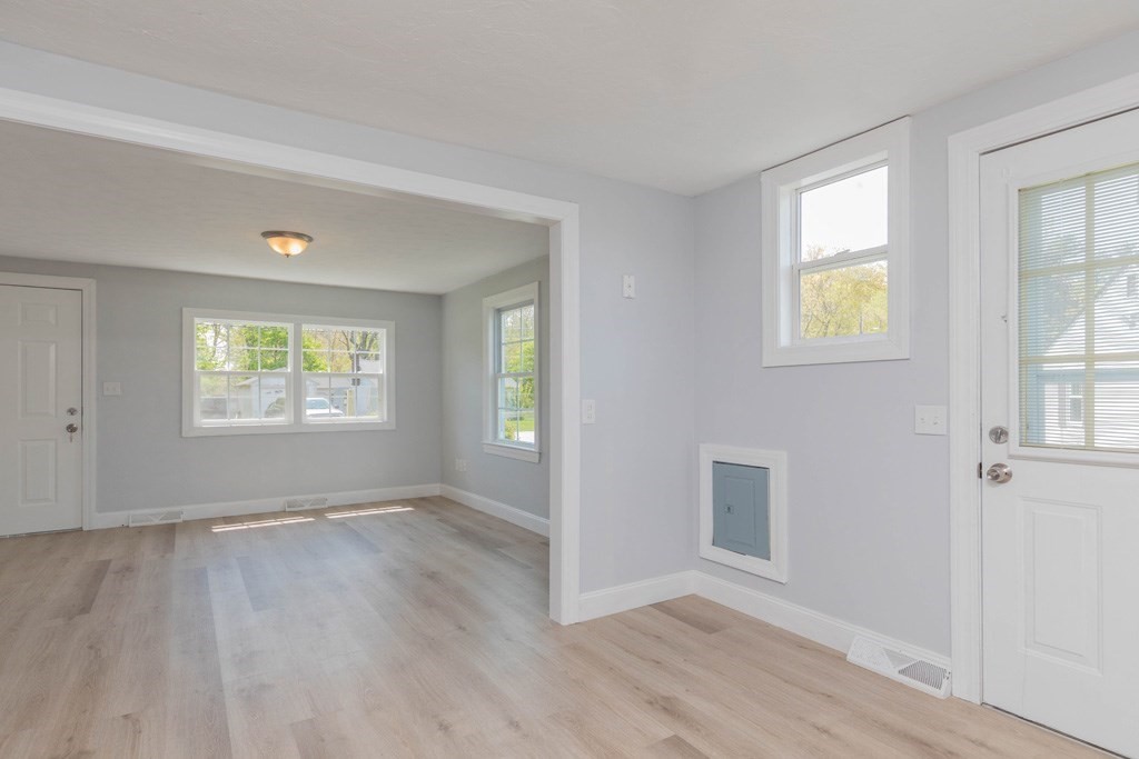 2 Pineview Road Dudley, MA 01571 - Photo 3 of 16 Gallery Image 3