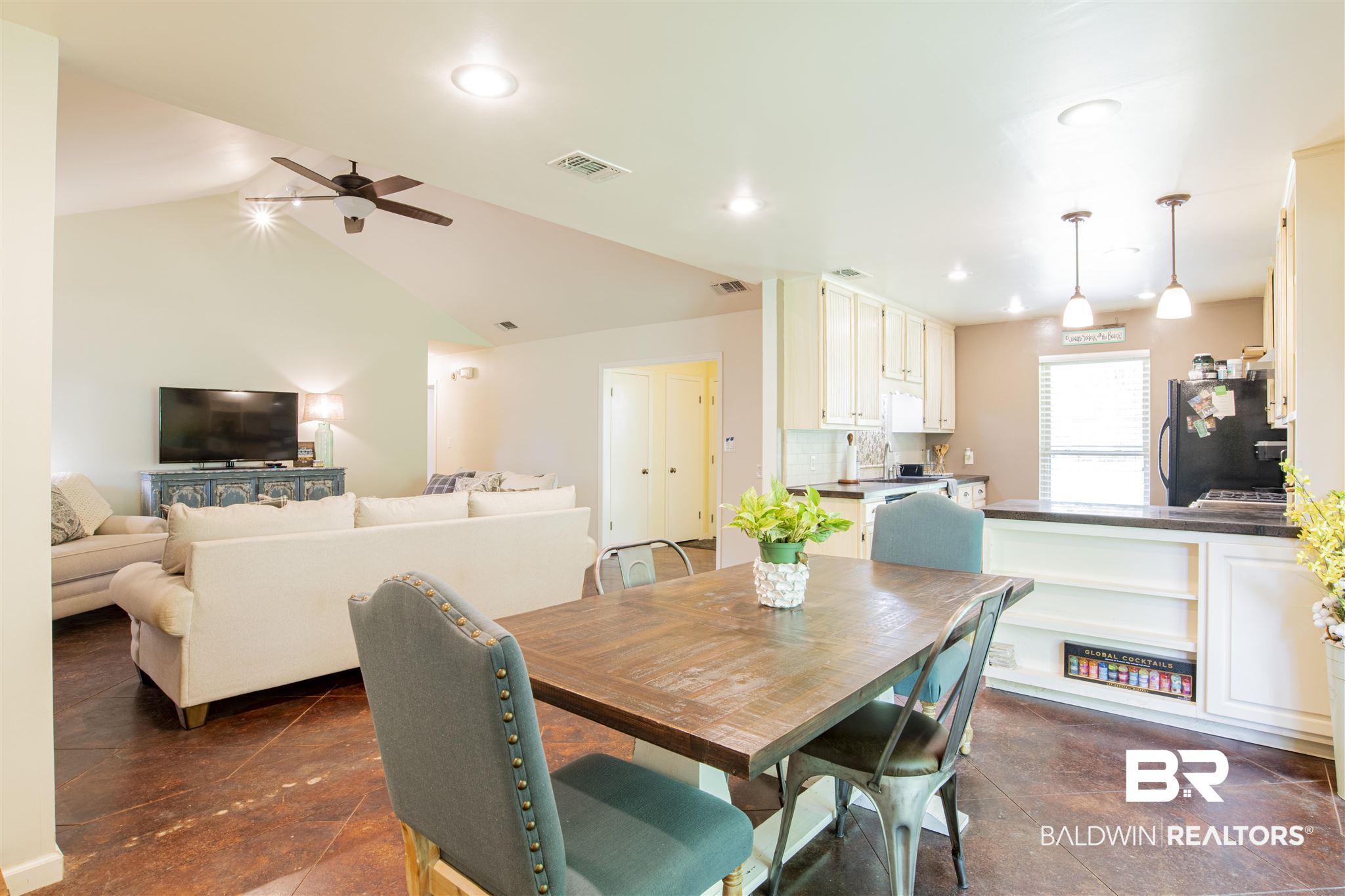 122 Dunbar Loop Daphne, AL 36526 - Photo 12 of 25 Gallery Image 12