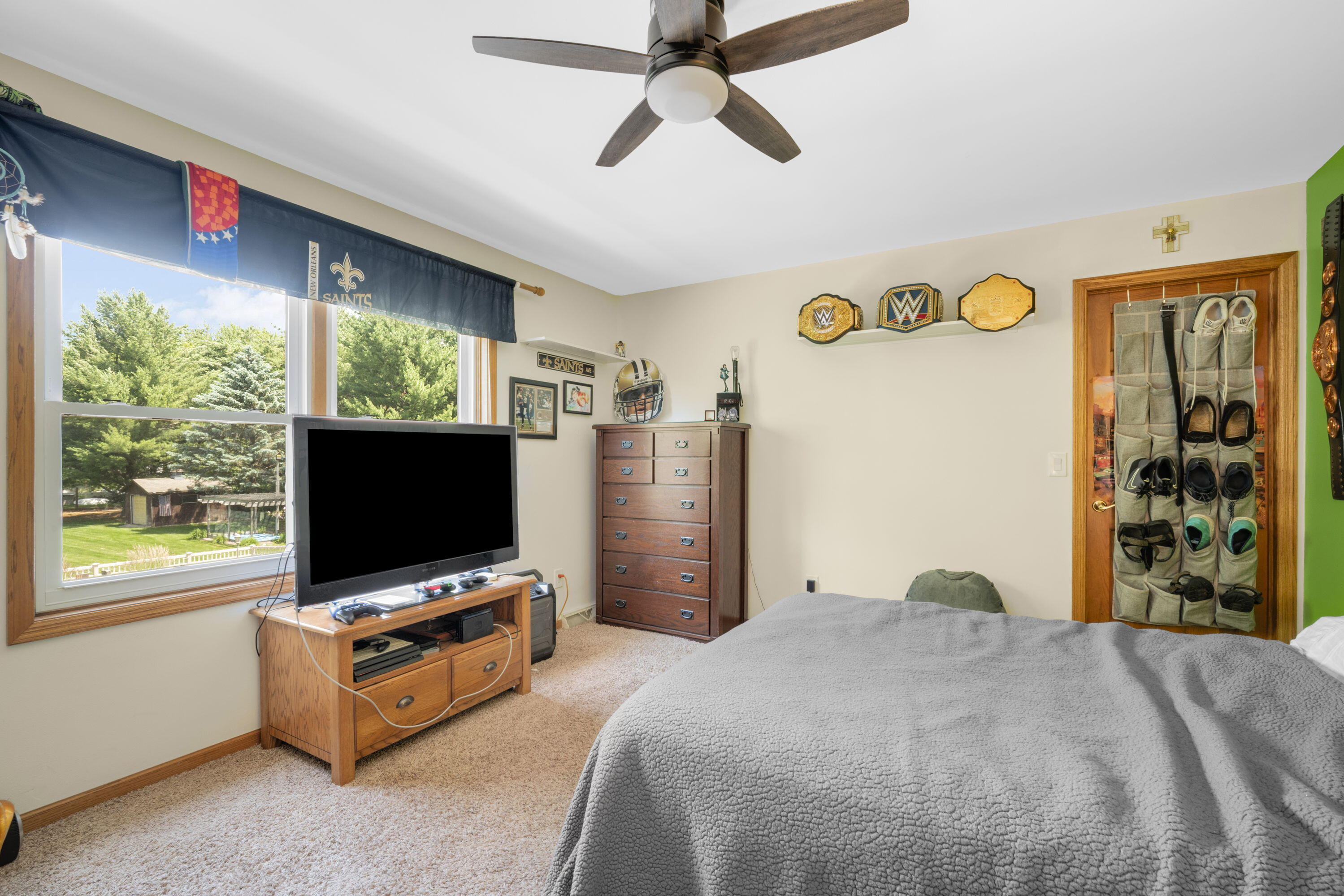 149 Hickory Drive Delafield, WI 53018 - Photo 20 of 43 20_imgDSC03229