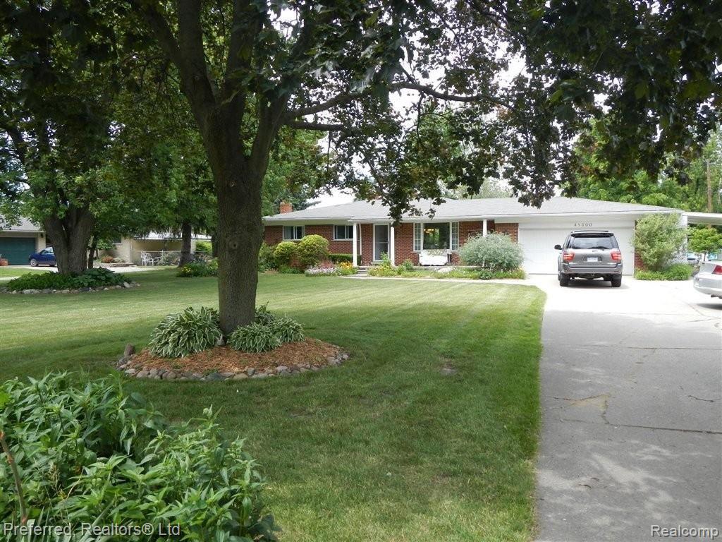 41300 Cherry Hill Road Canton, MI 48187 - Photo 25 of 25 2012-06-05 13.22.22.jpg