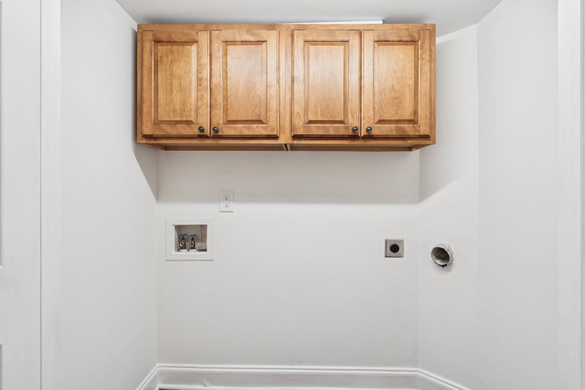 8552 Sawyer Brown Road Nashville, TN 37221 - Photo 10 of 25 a view of cabinets