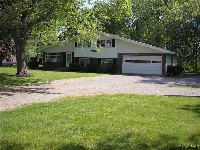 5270 Irish Road Pendleton, NY 14120 - Photo 1 of 1 Exterior Front
