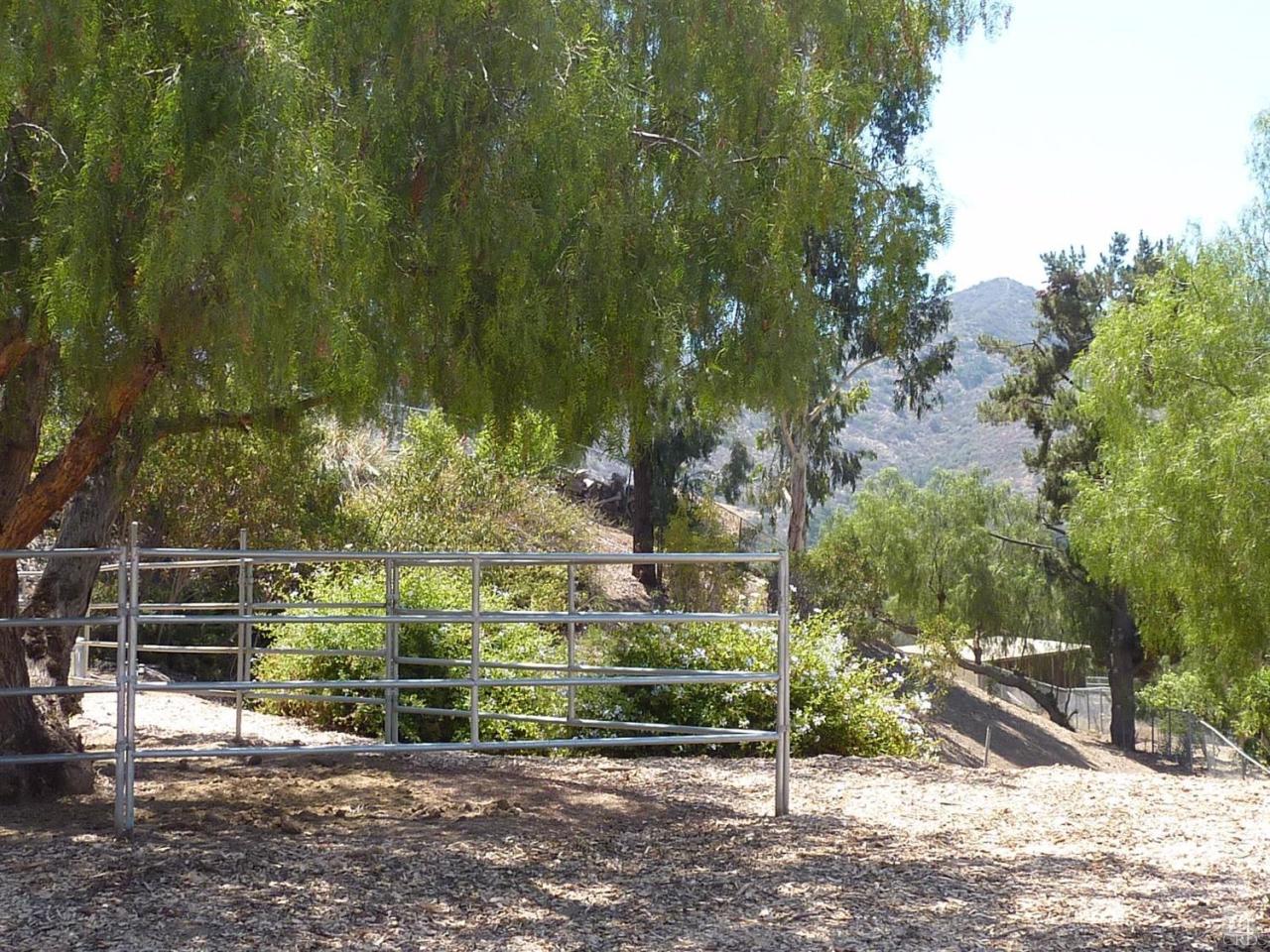 192 Wrangler Road Simi Valley, CA 93065 - Photo 22 of 40 a view of park