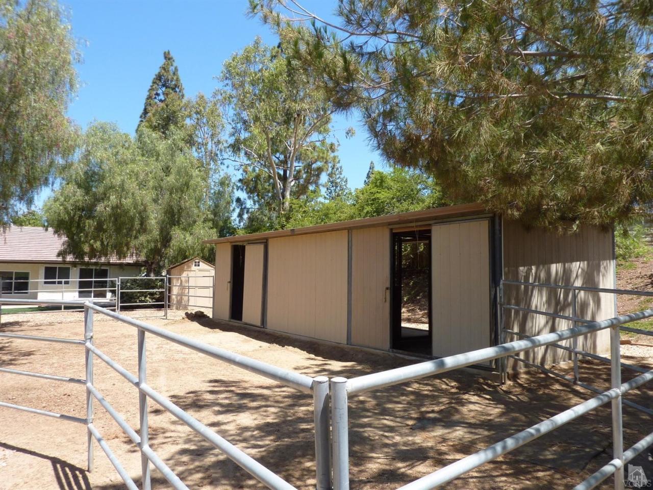 192 Wrangler Road Simi Valley, CA 93065 - Photo 34 of 40 a view of a backyard