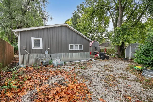 $84,000 | 1216 South Oak Street, Bloomington, IL 61701