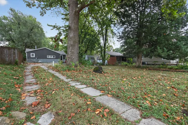 $84,000 | 1216 South Oak Street, Bloomington, IL 61701