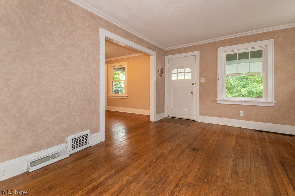 851 Englewood Road Cleveland Heights, OH 44121 - Photo 8 of 30 Gallery Image 8
