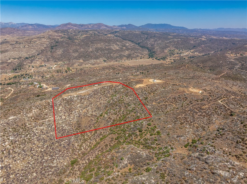33445 Chameleon Road Hemet, CA 92544 - Photo 13 of 15