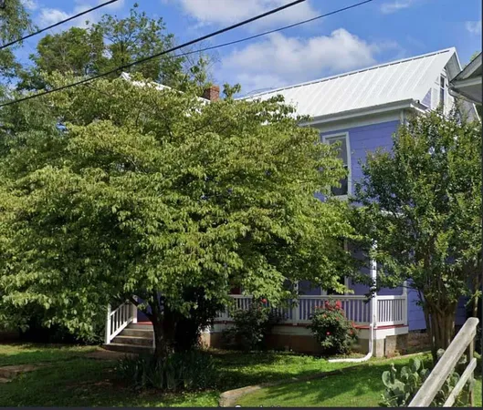 $1,250 | Undisclosed Address, Roanoke, CA 24016