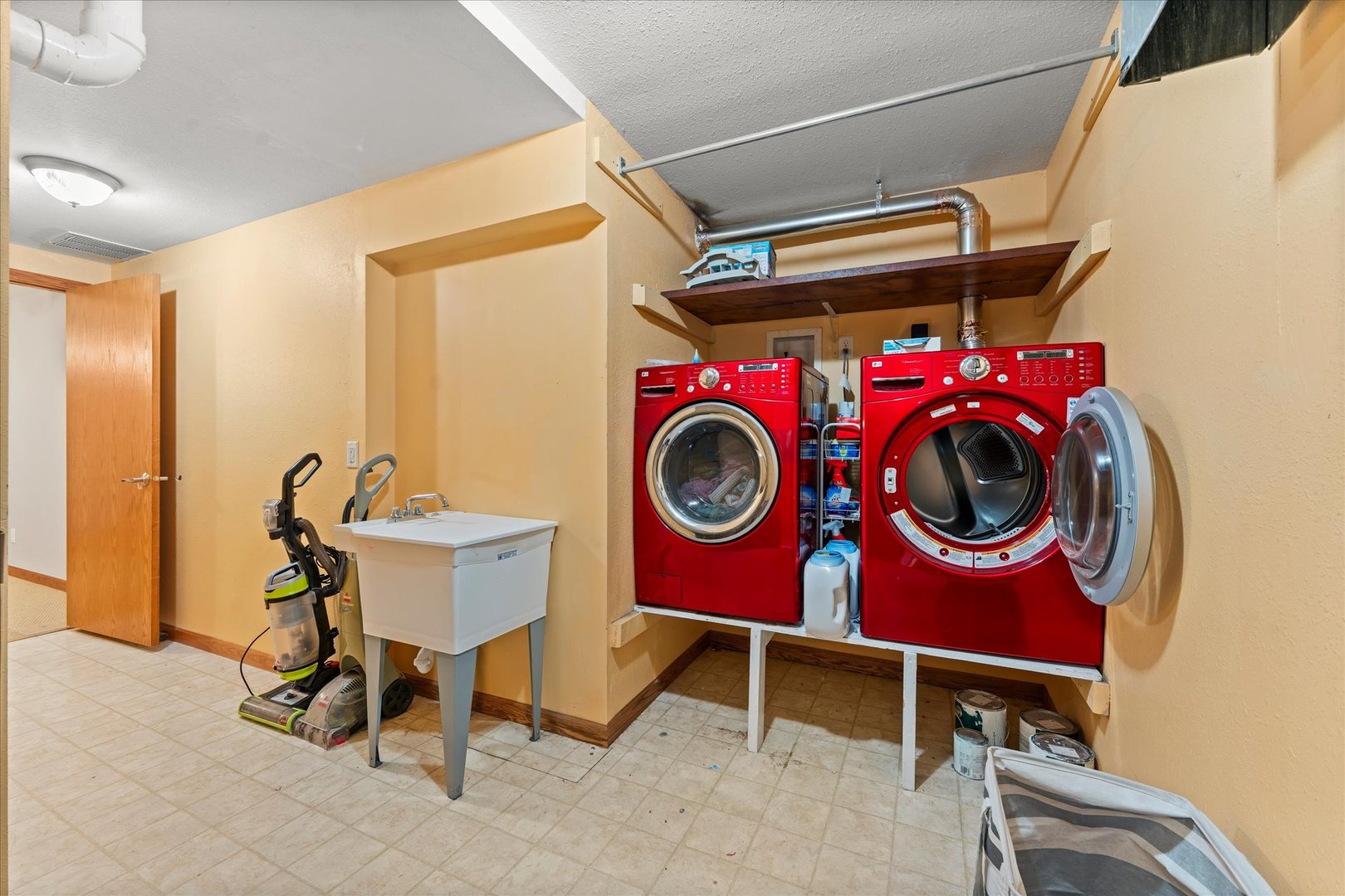 1203 Ridgewood Road Mahomet, IL 61853 - Photo 33 of 42 Gallery Image 33