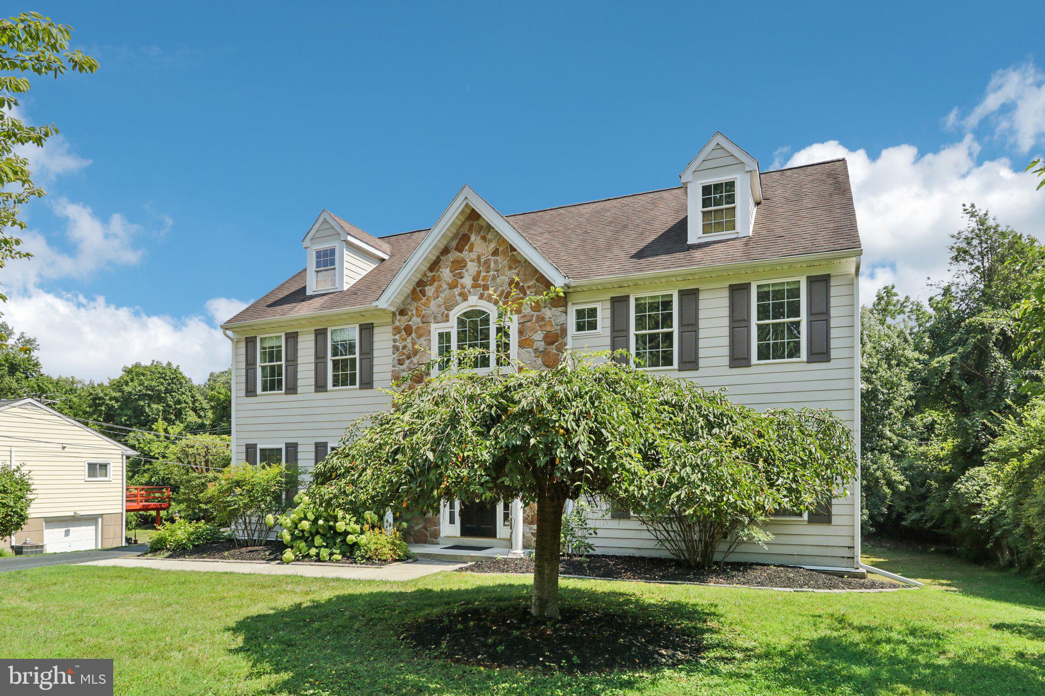 3526 Caley Road Newtown Square, PA 19073 - Photo 3 of 48