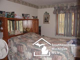 12200 Day Maybee, MI 48159 - Photo 10 of 15 671714-9.JPG