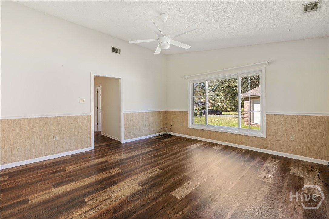 808 Robin Drive Pooler, GA 31322 - Photo 16 of 45 Den off the kitchen