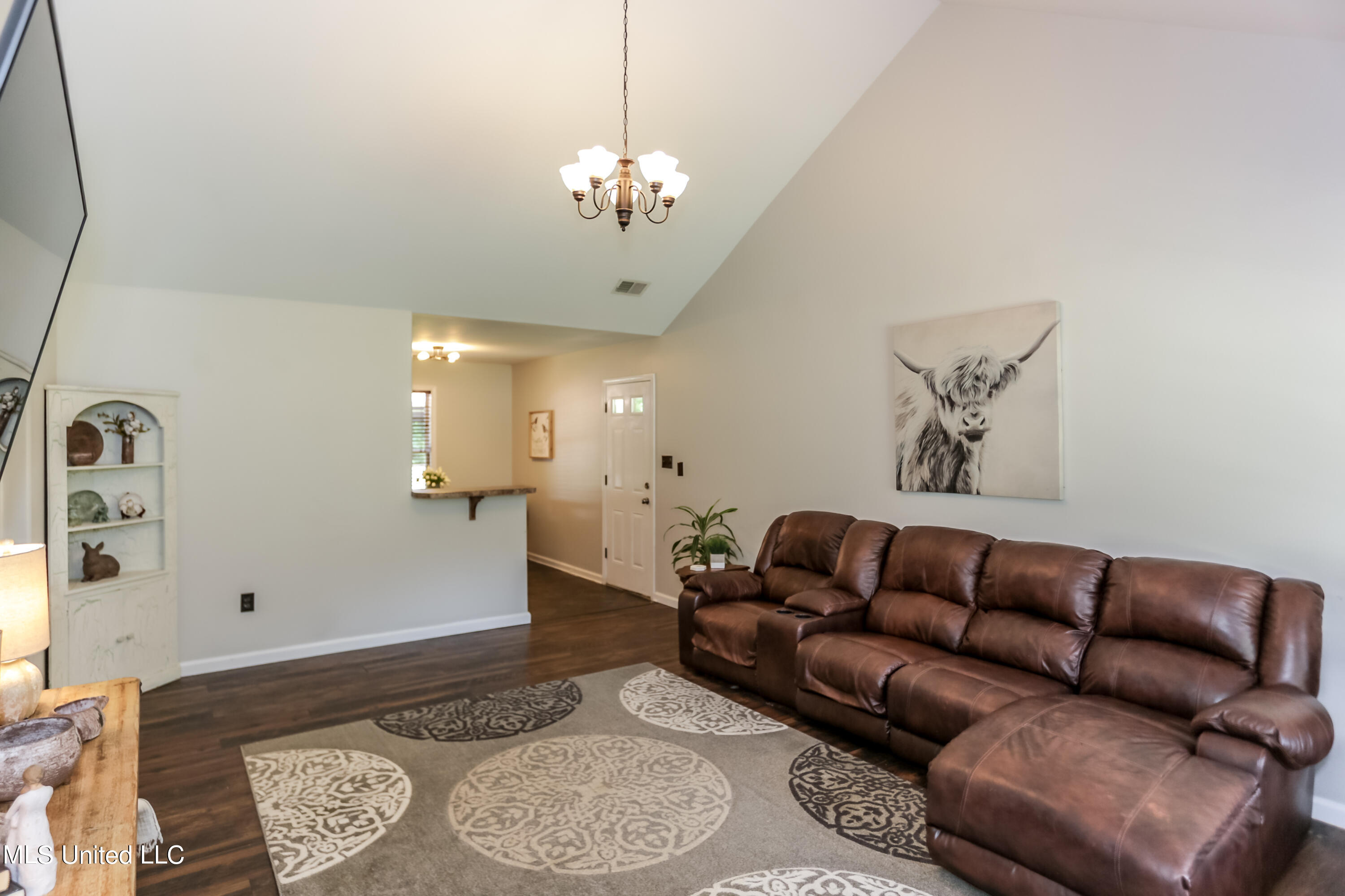 253 Red Banks Road Coldwater, MS 38618 - Photo 3 of 41 G22A7512