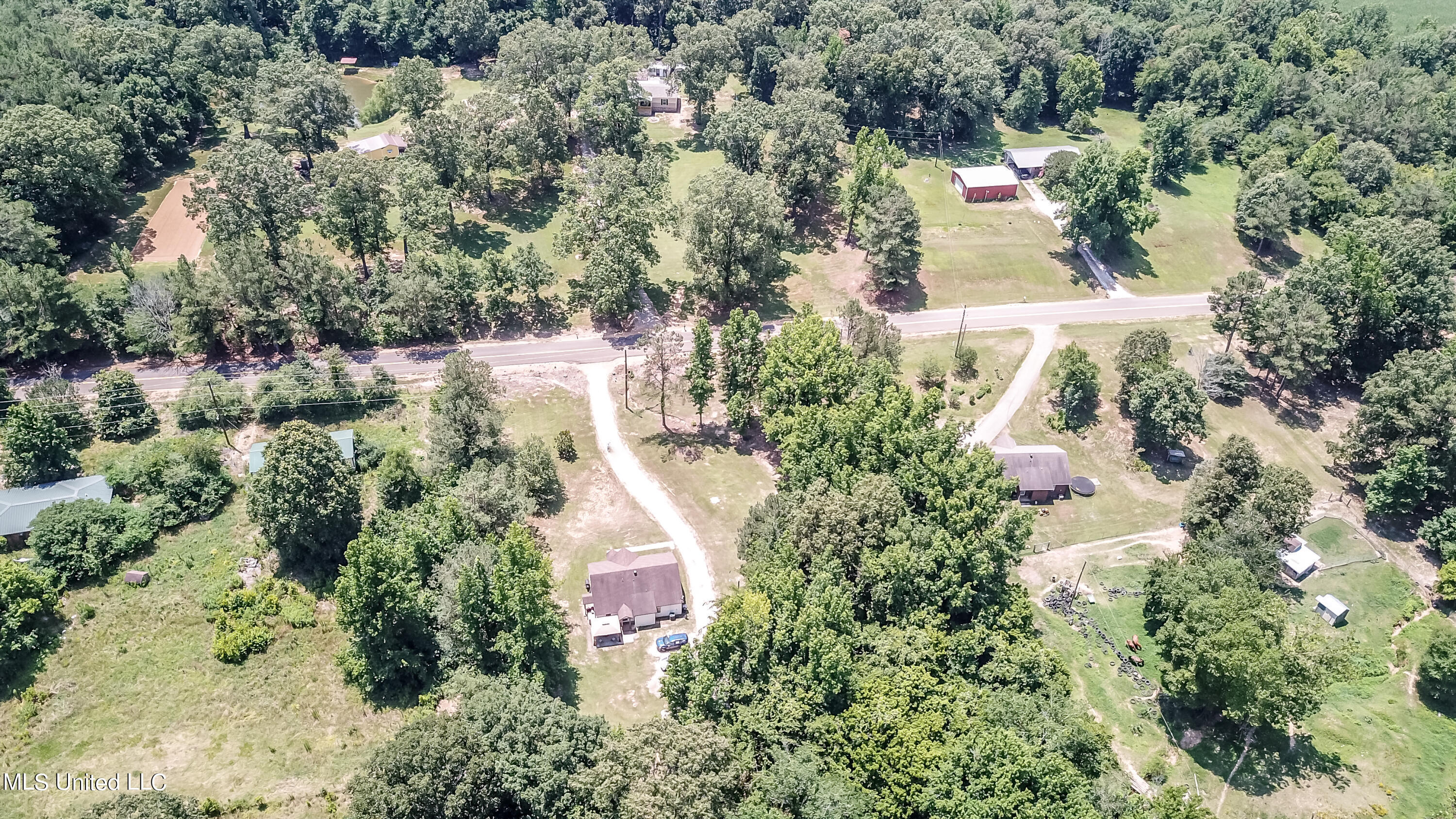 253 Red Banks Road Coldwater, MS 38618 - Photo 35 of 41 DJI_0013