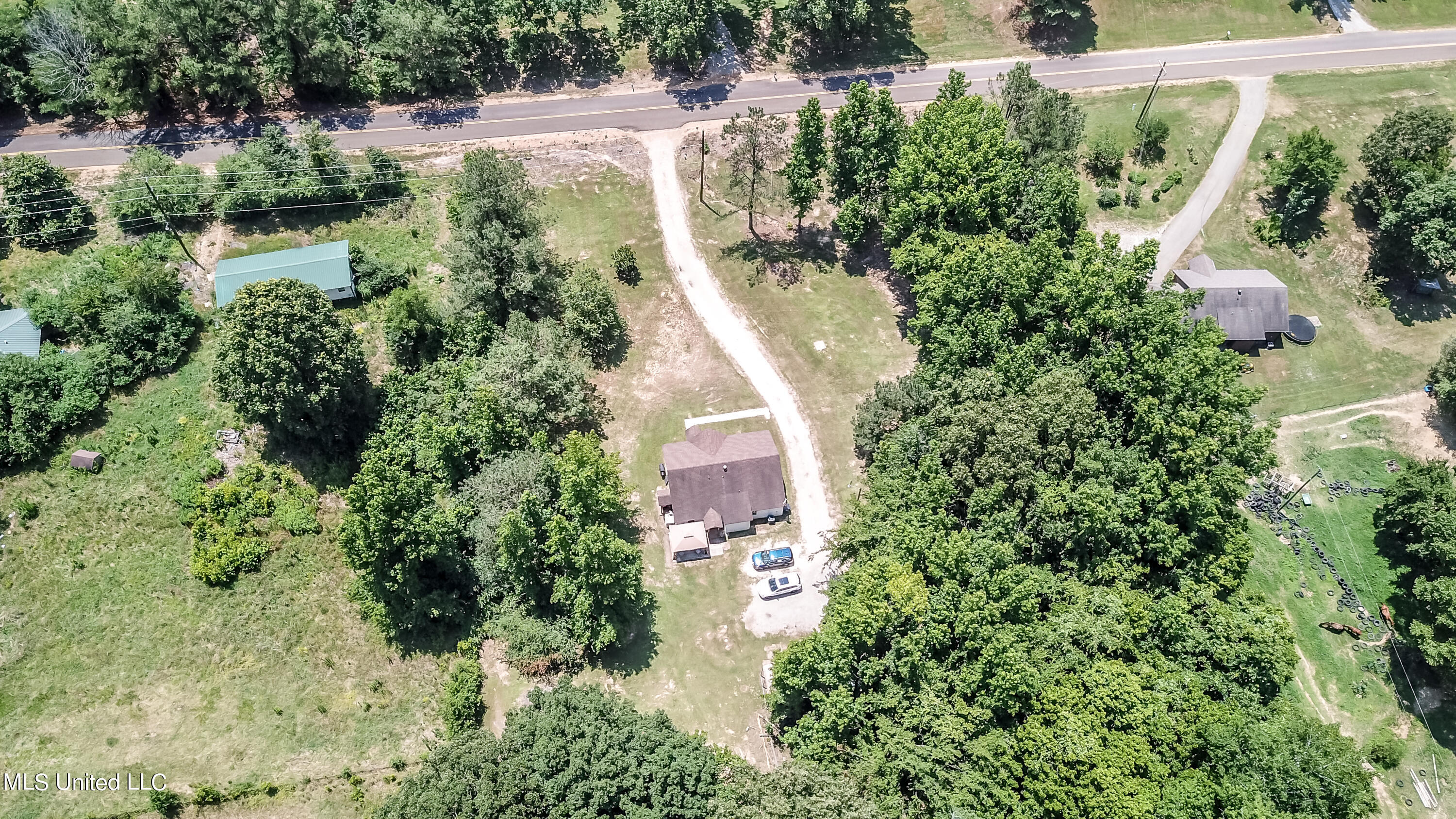253 Red Banks Road Coldwater, MS 38618 - Photo 38 of 41 DJI_0025