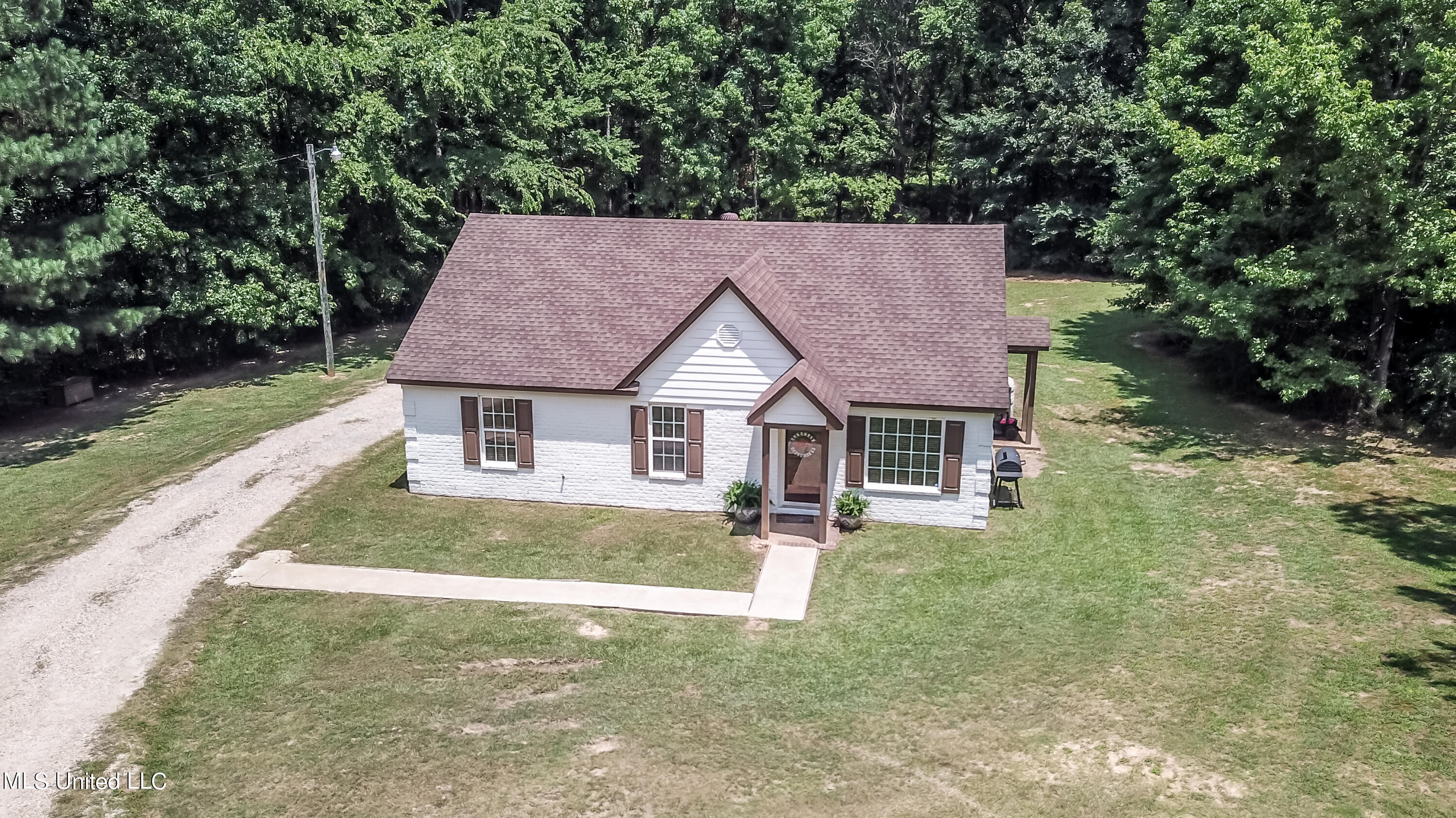 253 Red Banks Road Coldwater, MS 38618 - Photo 39 of 41 DJI_0030