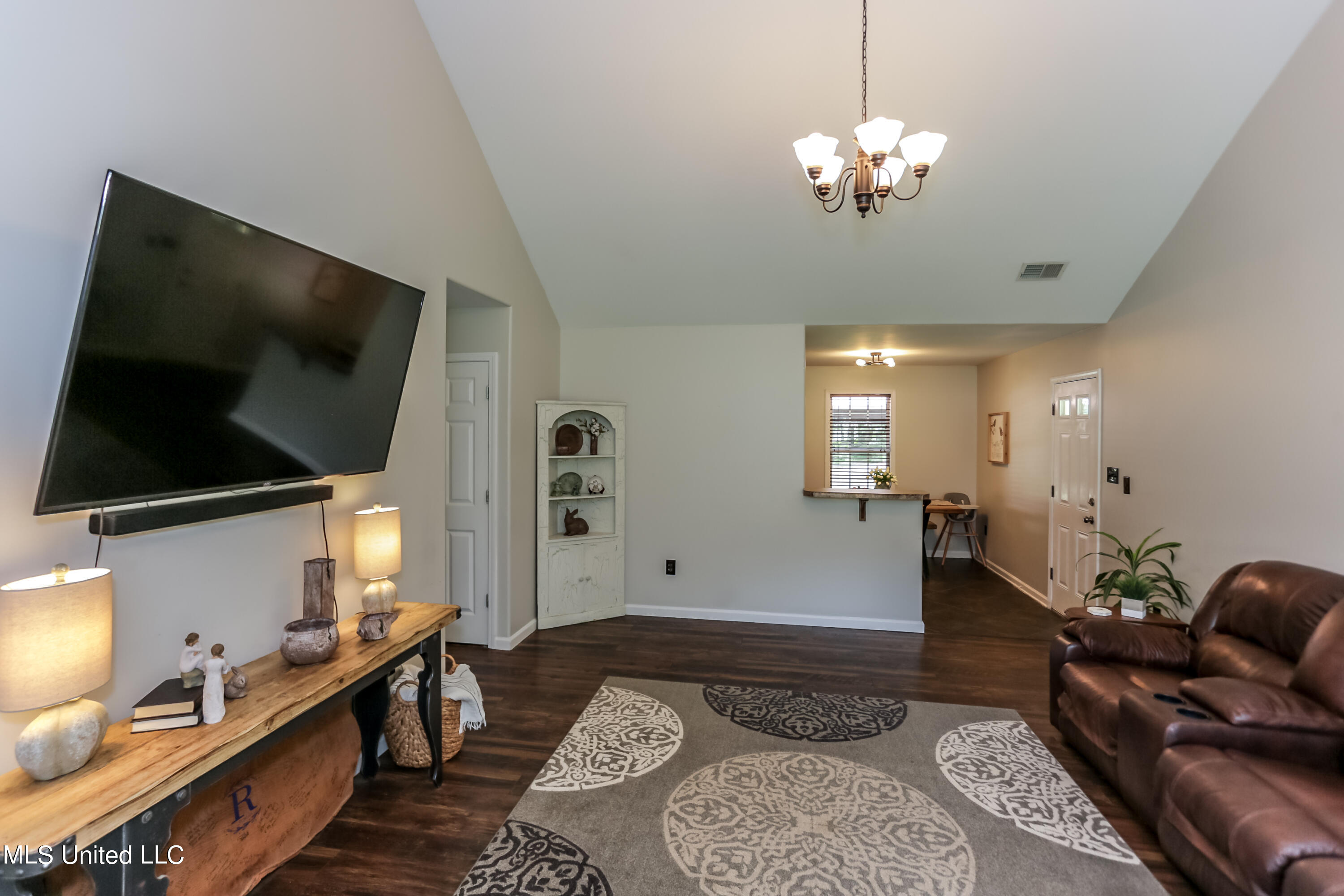 253 Red Banks Road Coldwater, MS 38618 - Photo 4 of 41 G22A7513