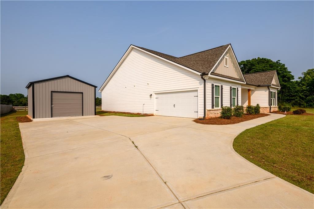 3741 Highway 83 Good Hope, GA 30641 - Photo 5 of 60