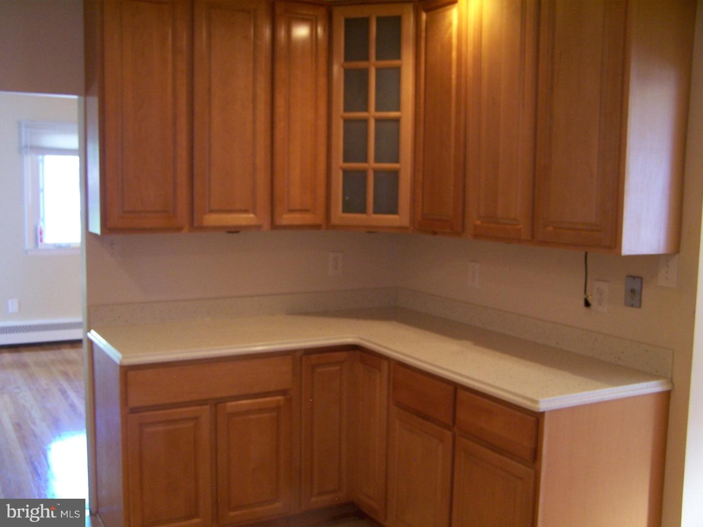 1046 Anna Road Huntingdon Valley, PA 19006 - Photo 12 of 25 Gallery Image 12