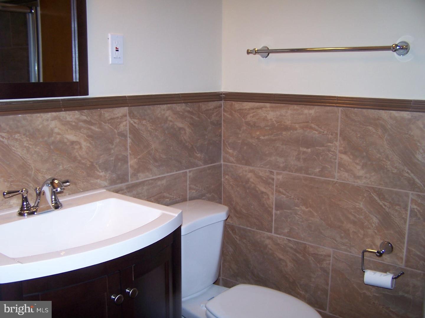 1046 Anna Road Huntingdon Valley, PA 19006 - Photo 13 of 25 Gallery Image 13