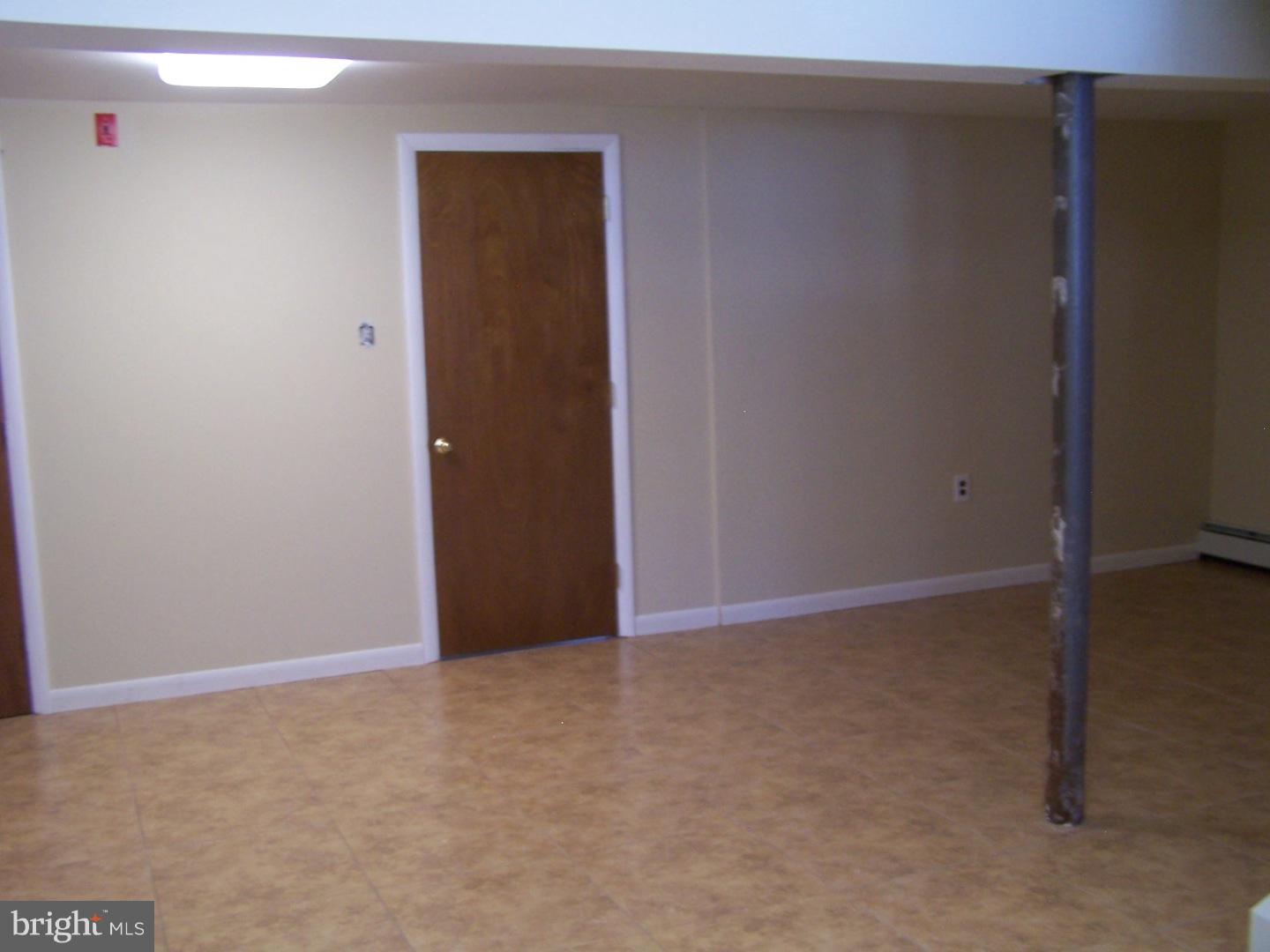 1046 Anna Road Huntingdon Valley, PA 19006 - Photo 21 of 25 Gallery Image 21