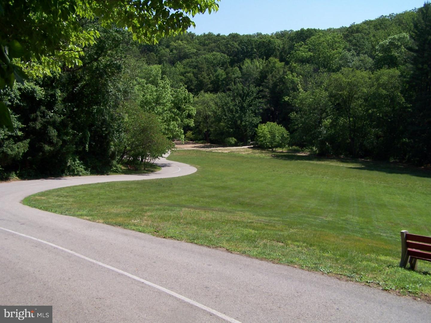 1046 Anna Road Huntingdon Valley, PA 19006 - Photo 25 of 25 Gallery Image 25