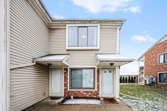 $1,700 | 30657 Hidden Pines Lane, Roseville, MI 48066