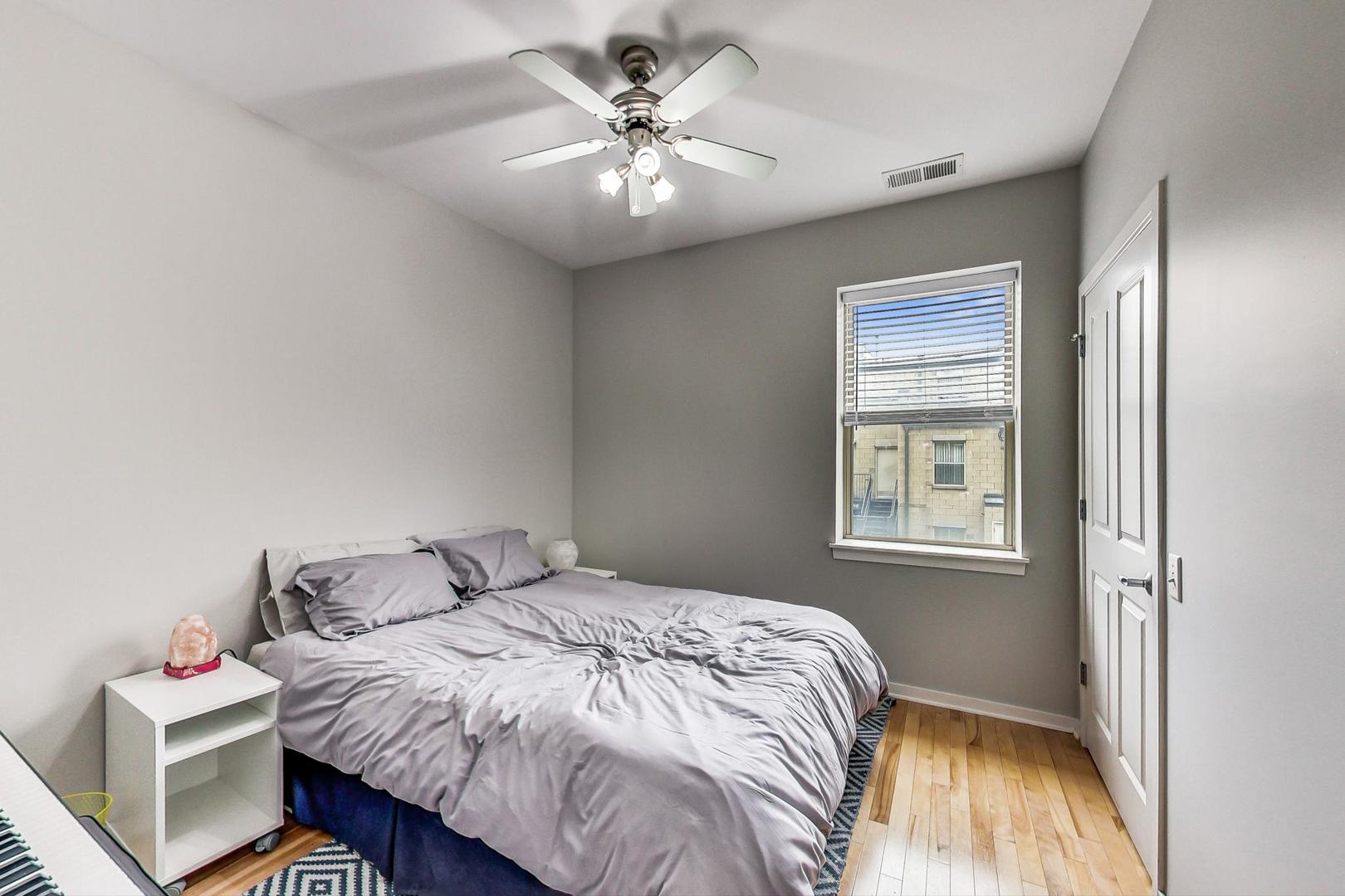 1038 South Racine Avenue, Unit 201 Chicago, IL 60607 - Photo 13 of 19