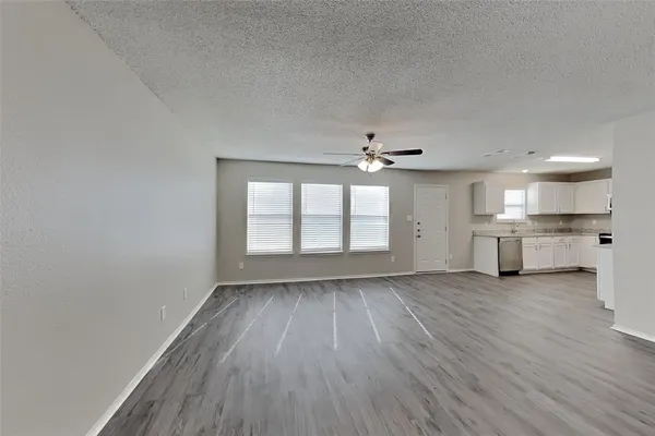 $1,900 | 1108 Halifax Lane, Forney, TX 75126