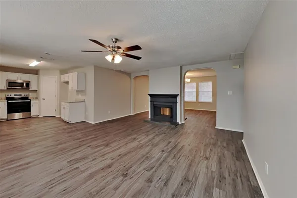 $1,900 | 1108 Halifax Lane, Forney, TX 75126