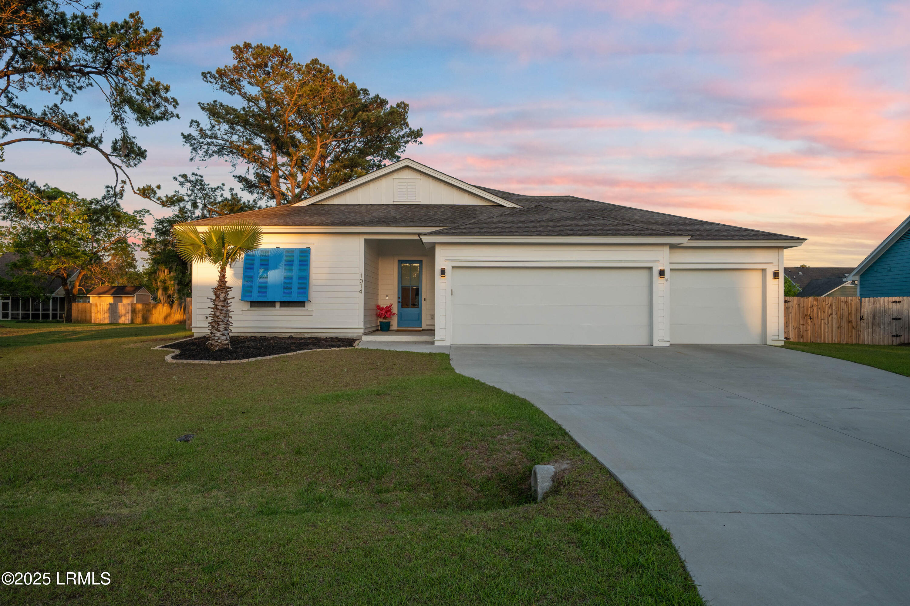 1014 Ferret Sunset-2