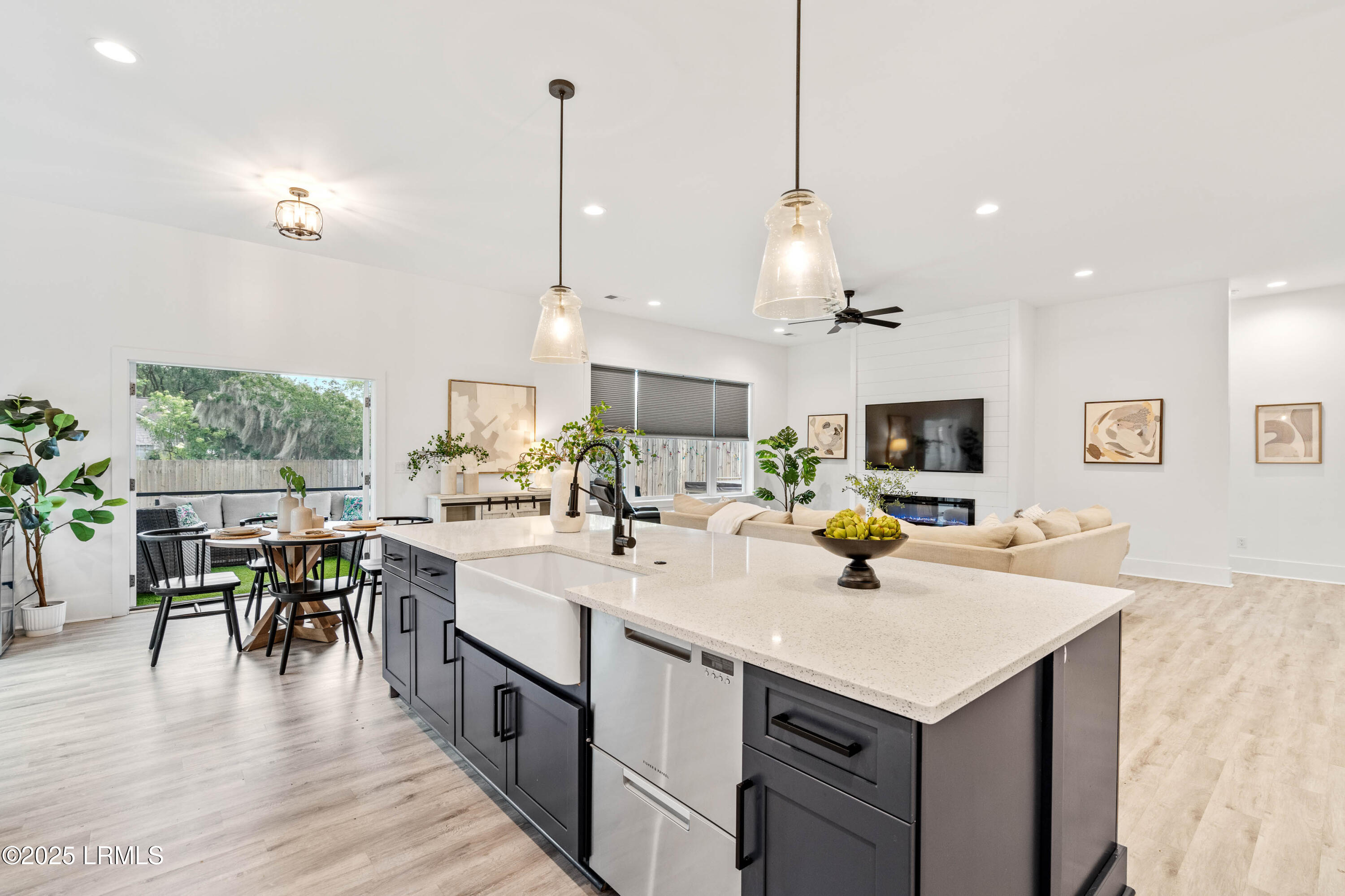 1014 Ferrets End Beaufort, SC 29902 - Photo 11 of 57 1014 Ferrets End-37